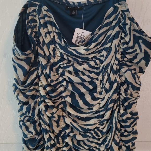 Torrid Top - Picture 4 of 4
